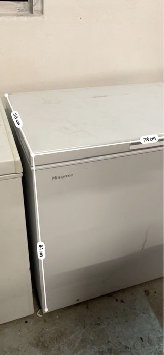 Congelador Hisense - 78x55x84cm