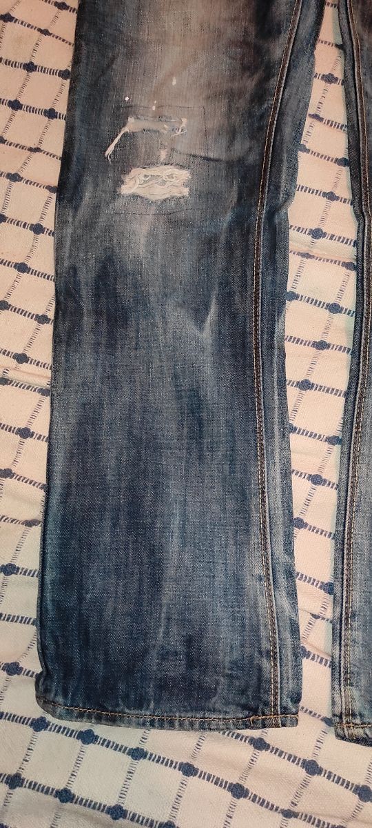 Vaqueros Pull&Bear rotos talla 44