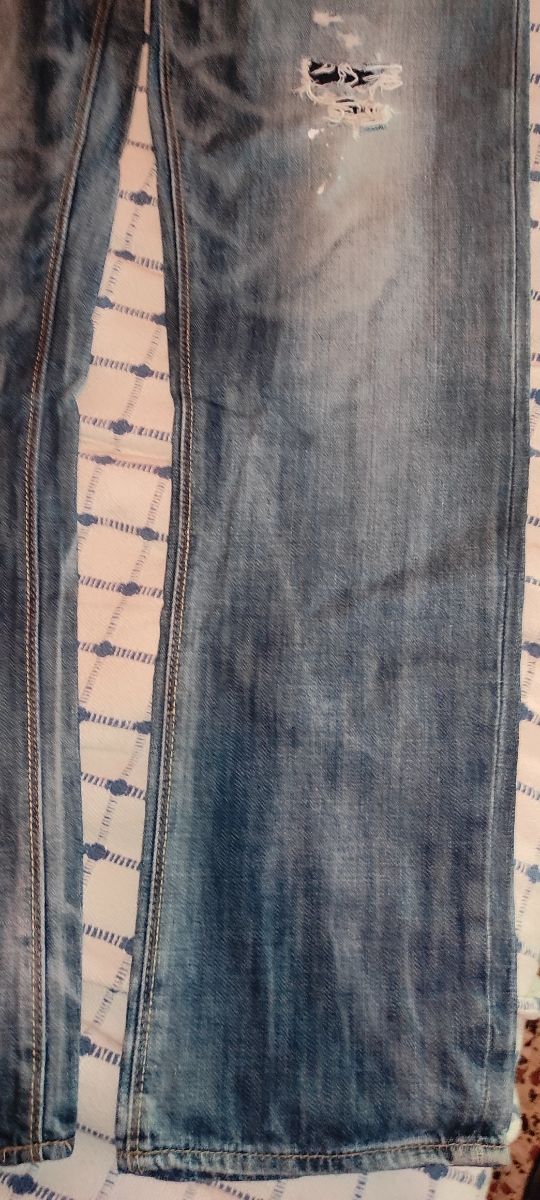 Vaqueros Pull&Bear rotos talla 44