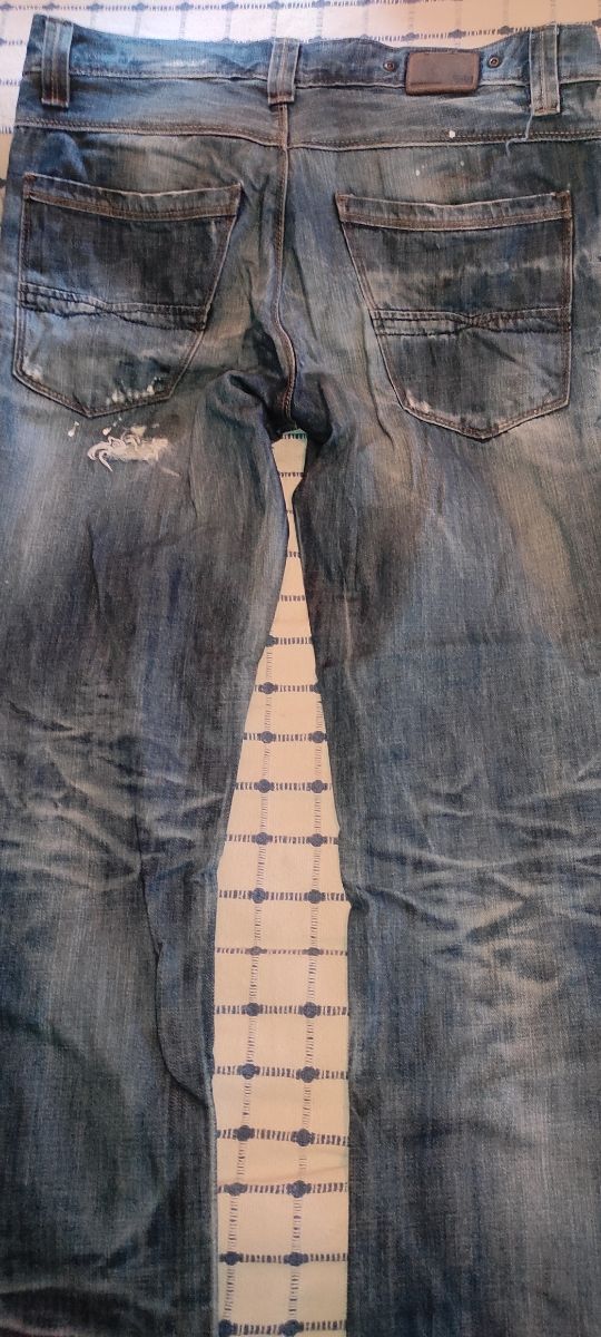 Vaqueros Pull&Bear rotos talla 44