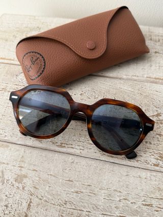 Rayban Gafas Sol Marrón. Modelo Gina 