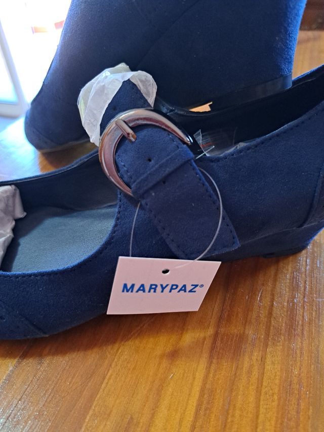 Zapatos Marypaz tacón azul marino