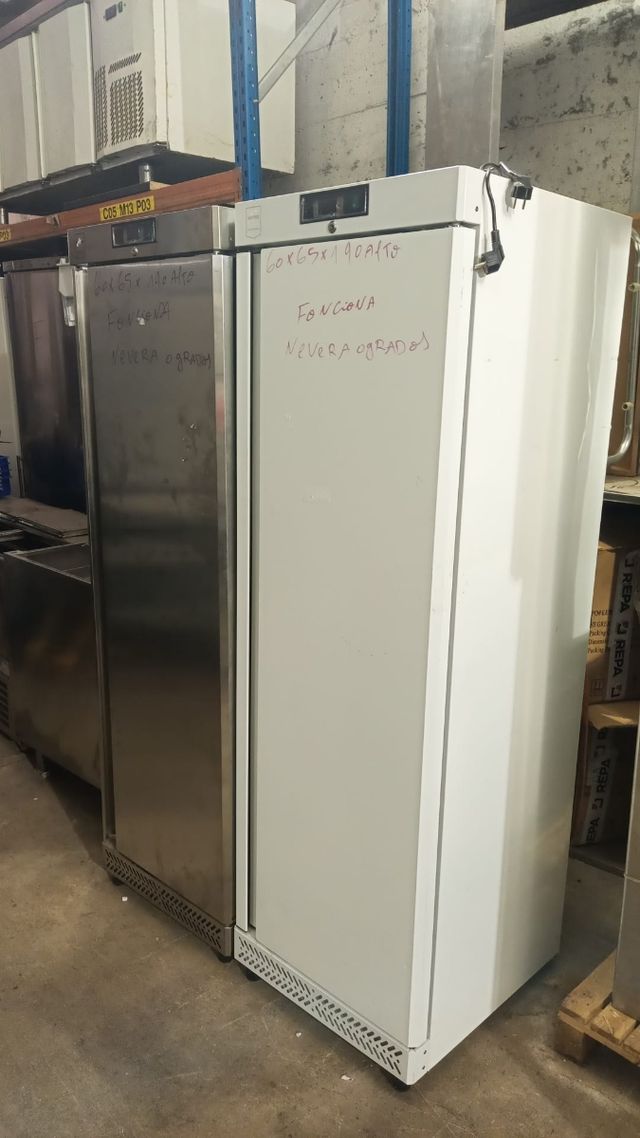 Frigorifero in acciaio inossidabile