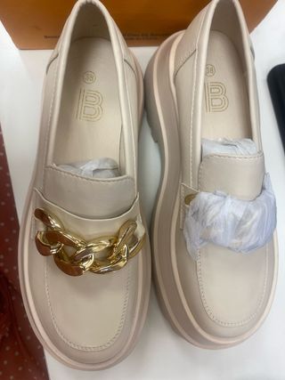 Mocasines plataforma beige dorados 38