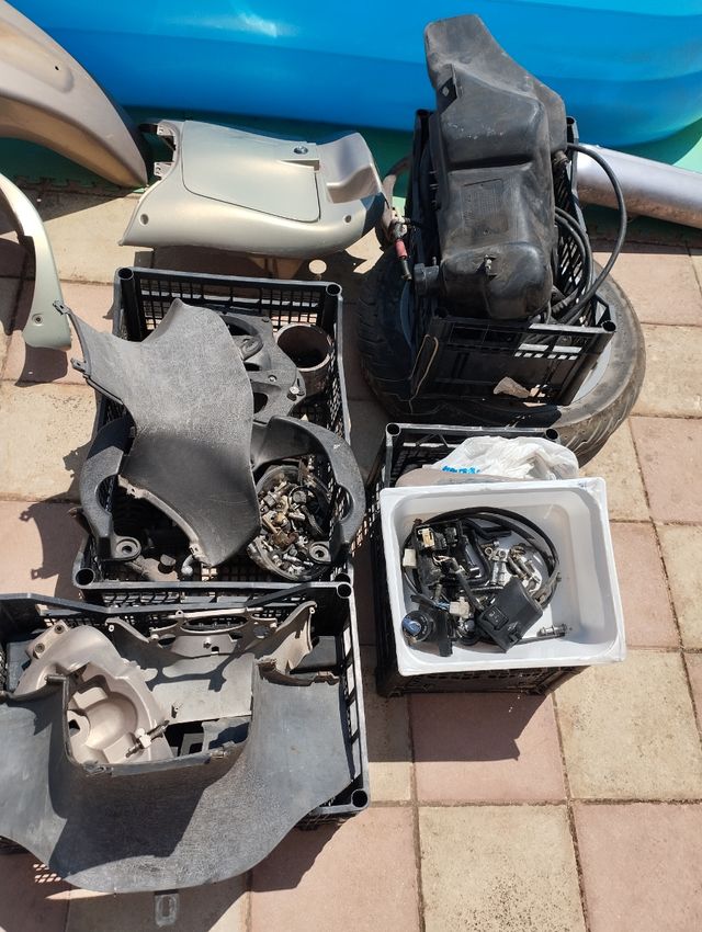 Ricambi Aprilia Scarabeo usati