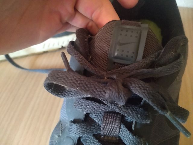 Zapatillas Nike grises - usadas