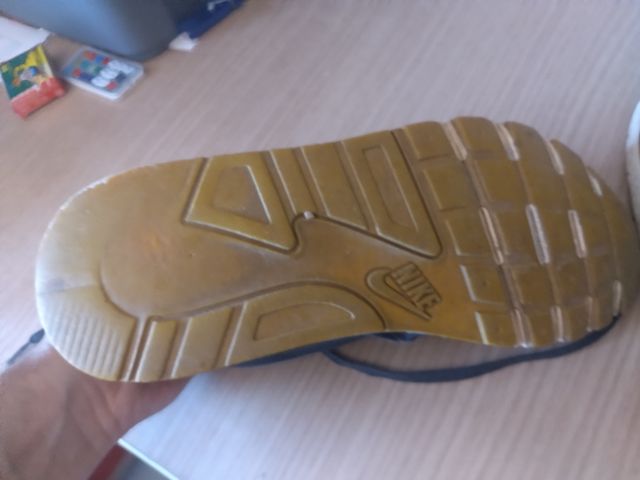 Zapatillas Nike grises - usadas