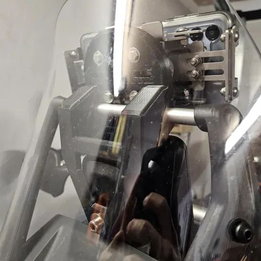 TENERE 700 antivibracion y soporte navegacion