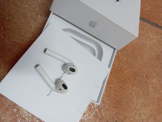 Airpods 1ª Generación Apple Blancos