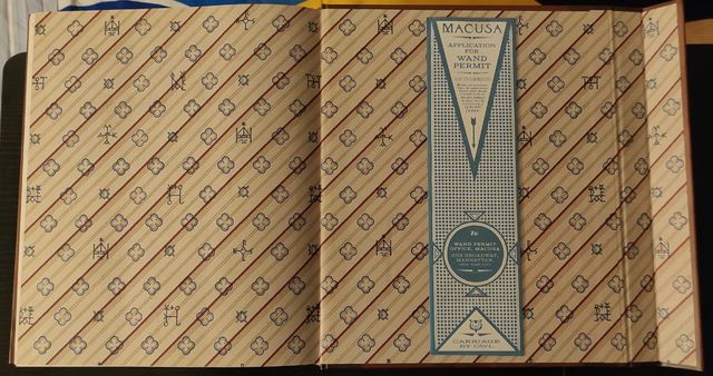 La valigia di Newt Scamander. Esplora i segreti...