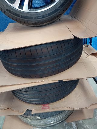 Llantas Seat 225/40ZR19