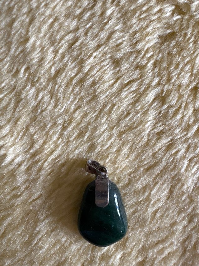 Colgante piedra verde plata