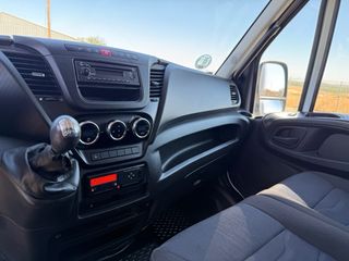 iveco daily 72.15 frigorifico + trampilla