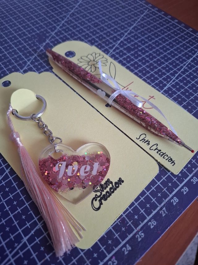 Lápices resina purpurina y llaveros personalizados