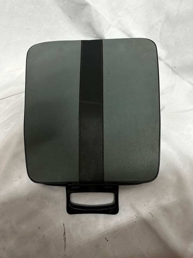 Olivetti Lettera 32 - Máquina de escribir