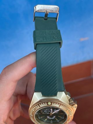 Reloj Calgary dorado y verde