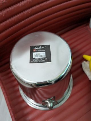 Cubitera para hielo metálica de 21cm. Nueva.