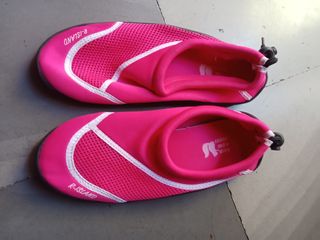 Zapatos agua - Gris y Rosa
