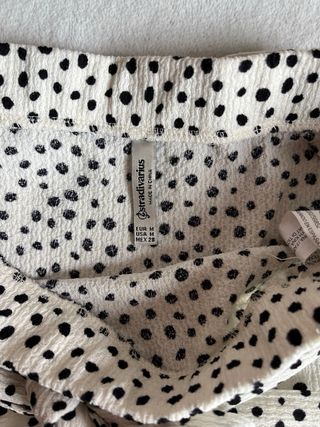 Falda Stradivarius - M - lunares