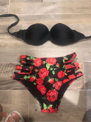 Bikini Negro y Rojo - Bañador