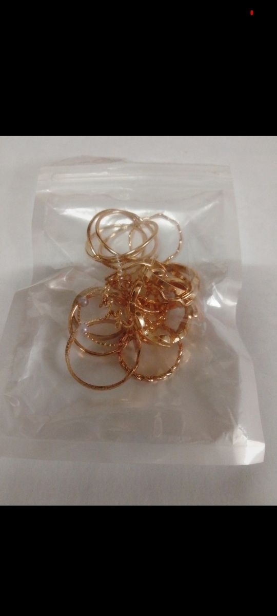 Lote de anillos dorados