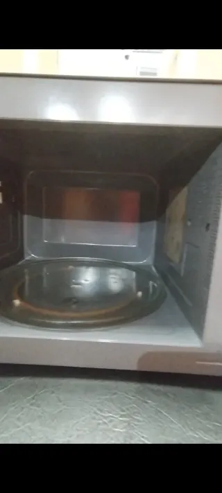 Microondas 30L. Acero inoxidable