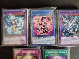 100 cartas Yu-Gi-Oh! protegidas