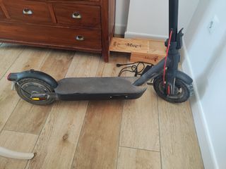 Patinete Xiaomi 4 Pro en perfecto estado 