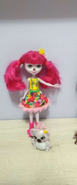 Enchantimals: 3 muñecas y 4 mascotas