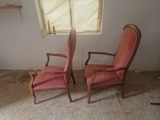 2 Sillones antiguos de madera