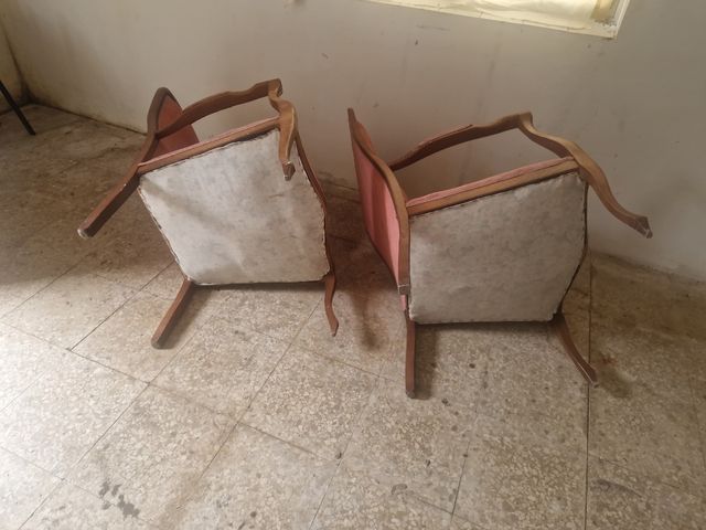 2 Sillones antiguos de madera