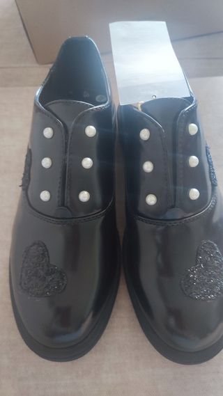Mocasines Gioseppo Kids negros a estrenar.