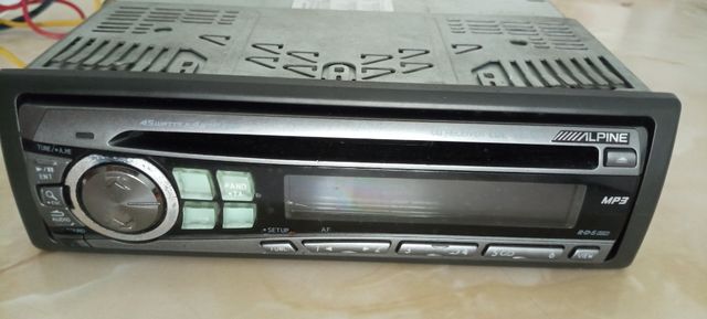 Radio Alpine MP3 - Reproductor de CD
