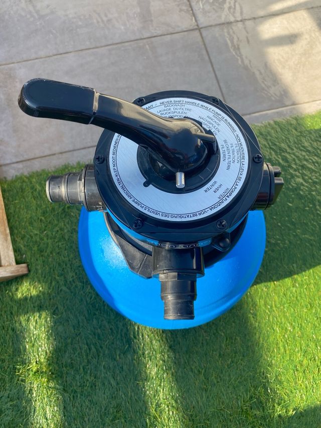 Depuradora Monzana - bomba y filtro