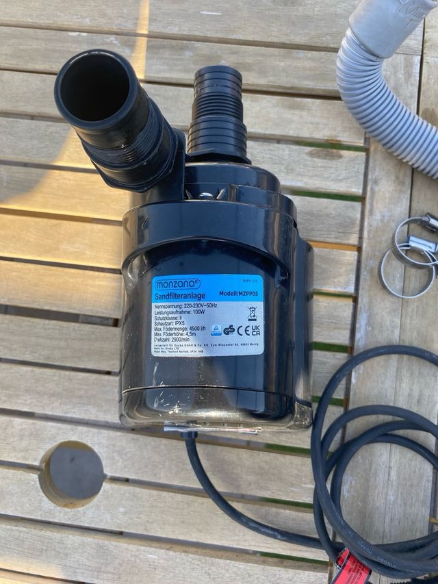 Depuradora Monzana - bomba y filtro