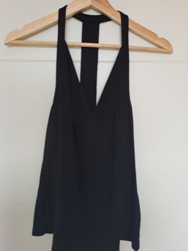 Top negro Morgan espalda joya T.L.