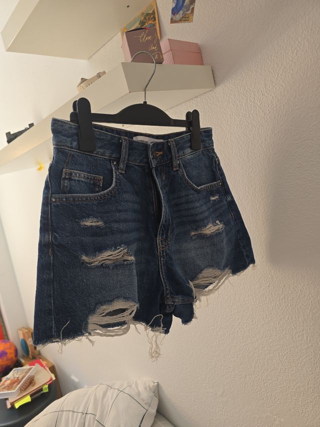 Shorts azul marino y short vaquero azul