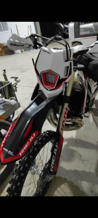 Faro LED Rieju MR