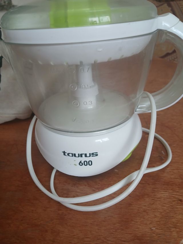 Exprimidor Taurus 600 - exprimidor de cítricos