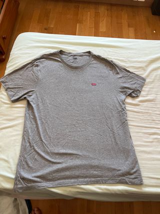Camiseta Levi's gris - Talla L