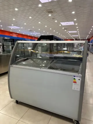 Vitrina congeladora profesional nueva