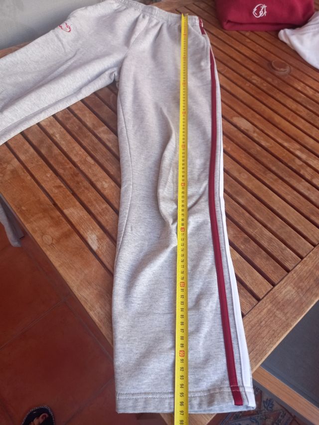 Pantalones chándal grises corazones