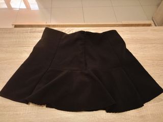 Minifalda pantalón Stradivarius,negra