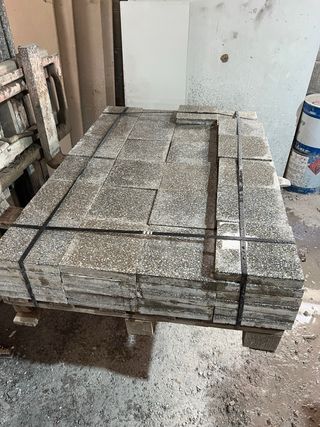 Terrazo clásico de 20x20x3cm - Artesanales