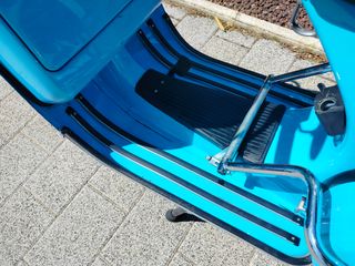 VESPA P200e : Azul claro