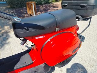 VESPA PX 200 roja