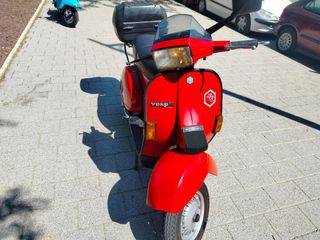 VESPA PX 200 roja