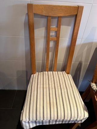 Mesa Comedor IKEA + 4 sillas