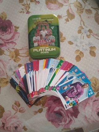 Se venden cromos Adrenalyn XL 2025 Platinum