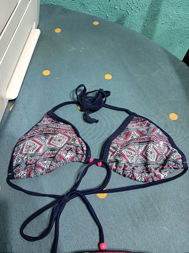 Bikini multicolor rojo
